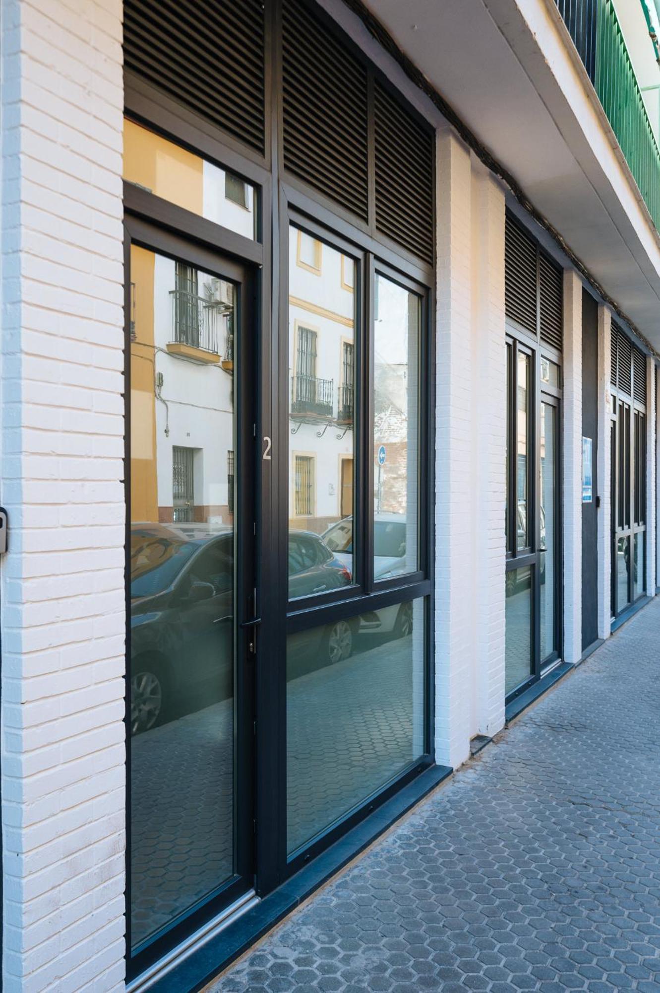 New Hostly Alameda Apartments Seville Exterior photo
