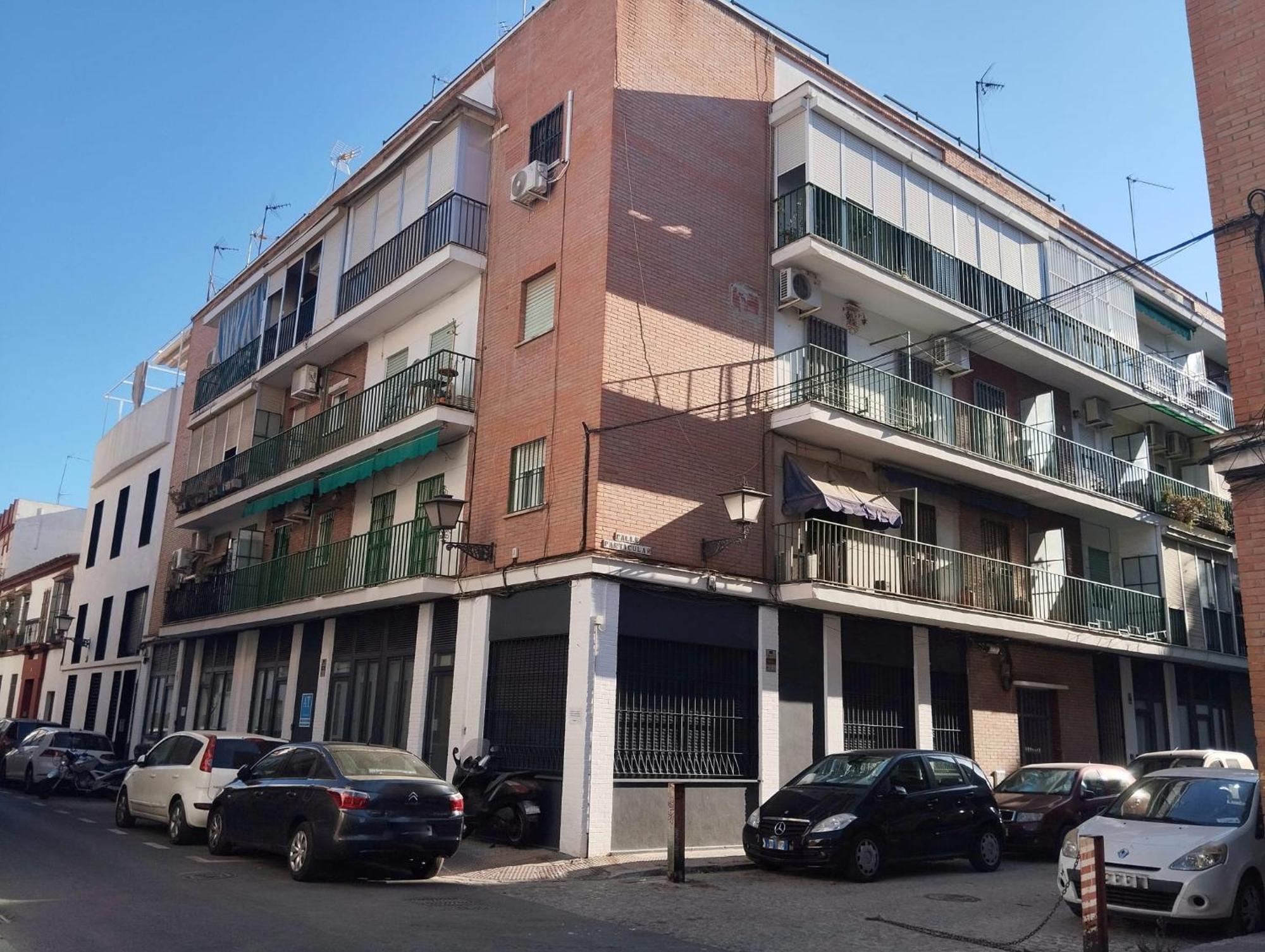 New Hostly Alameda Apartments Seville Exterior photo